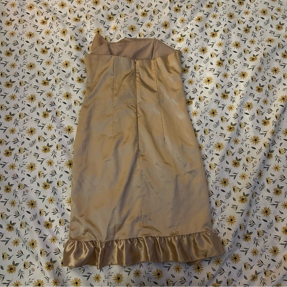 Le Chateau Gold Ruched Strapless Cocktail Mini Dress - Picture 2 of 5